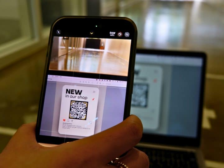Maximize Impact: Use QR Business Cards, not Just QR Links